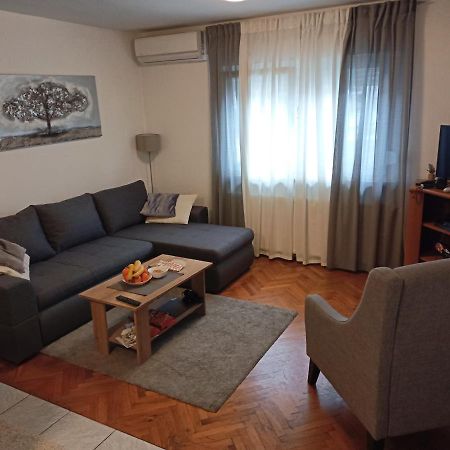 Apartman Mix Zagreb - Maksimir, Kbc Rebro, Free Parking Kültér fotó